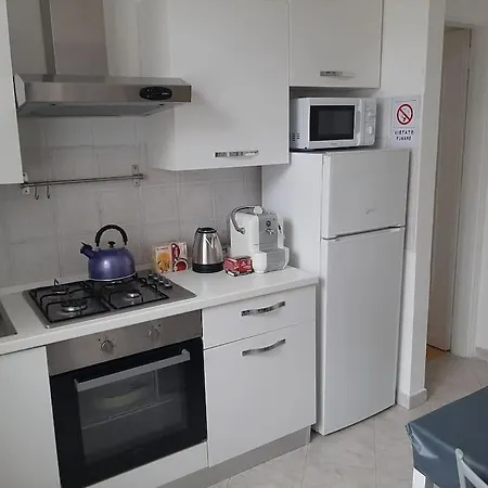 Casa Simona - Centro Wifi Σαν Ρέμο