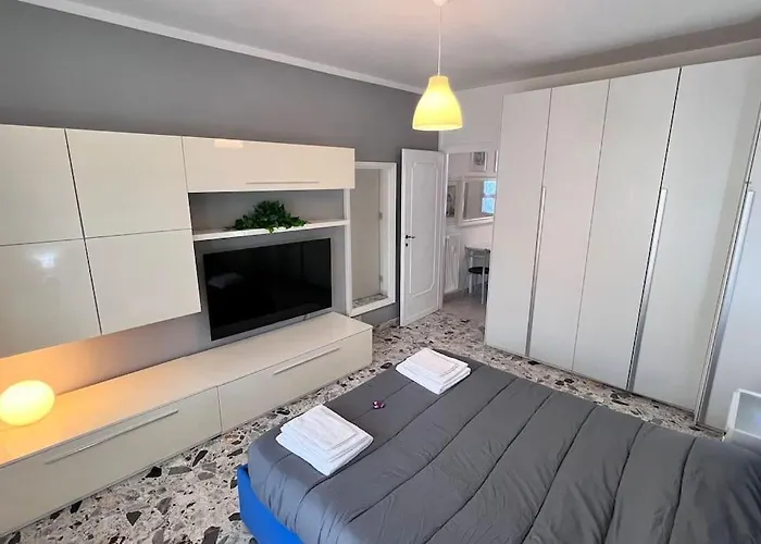 Casa Simona - Centro Wifi San Remo